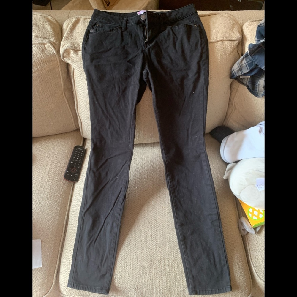 No boundaries pants super soft material